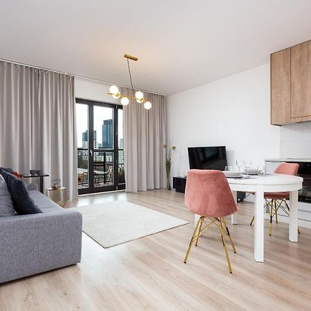 Metro Plocka Exquisite Apartments By Noclegi Renters Warschau Exterior foto